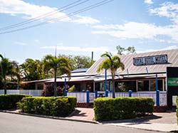 Hughenden Accommodation - Royal Hotel Hughenden - 21 Moran St Hughenden QLD 4821