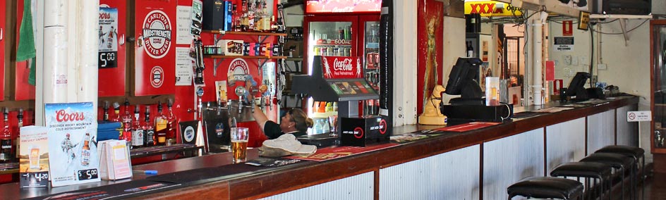 Fully licensed bar and restaurant are providing breakfast, lunch and dinner seven days a week, as well as TAB and Pokie facilities